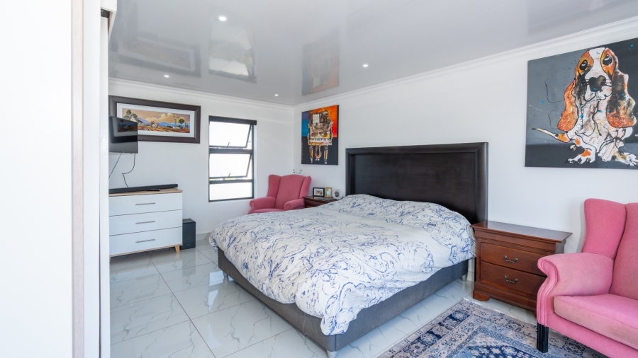 4 Bedroom Property for Sale in Shelley Point Western Cape